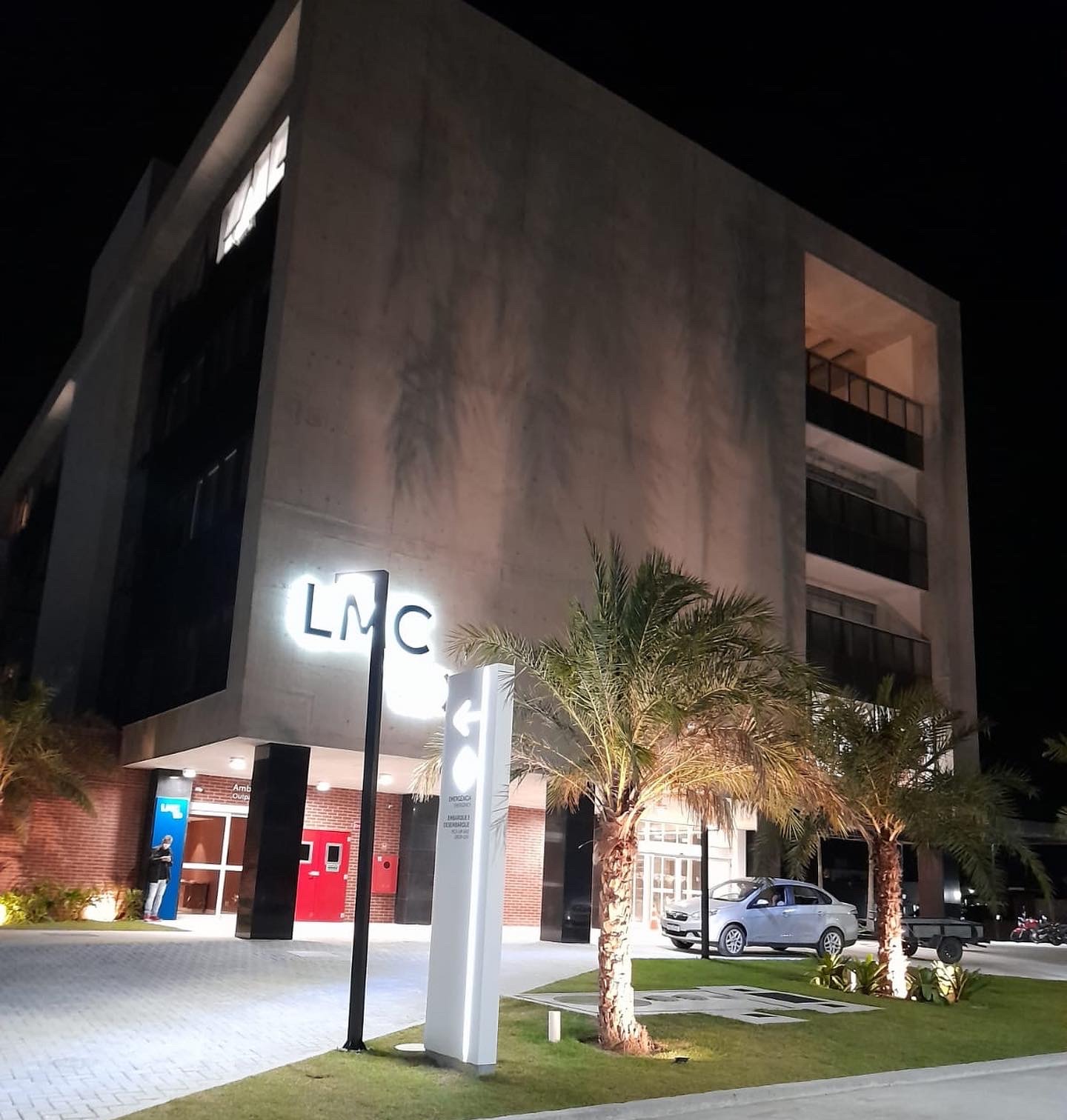 Fachada do LMC Hospital em Linhares, Espírito Santo